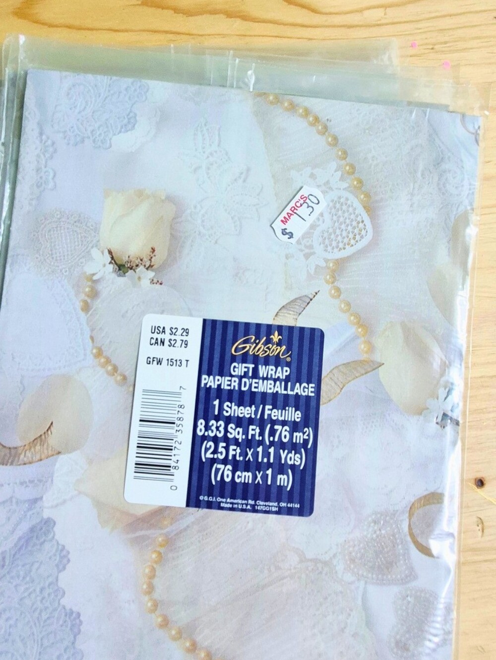 Vintage Roses and Lace Wrapping Paper - Picture 3 of 4